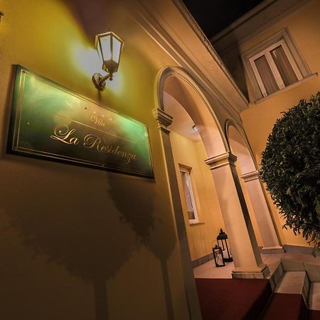 Hotel La Residenza ティミショアラ エクステリア 写真