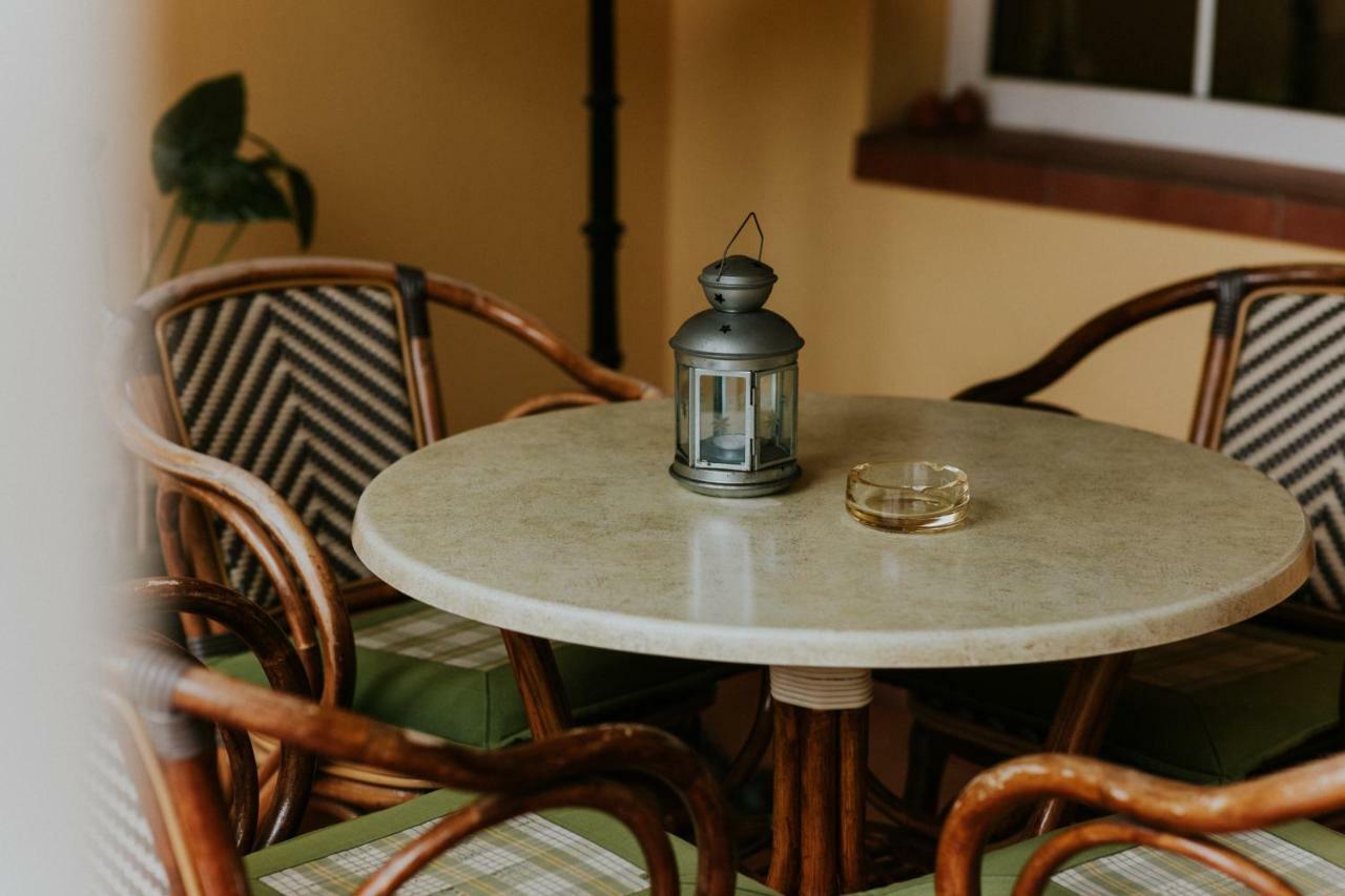 Hotel La Residenza ティミショアラ エクステリア 写真