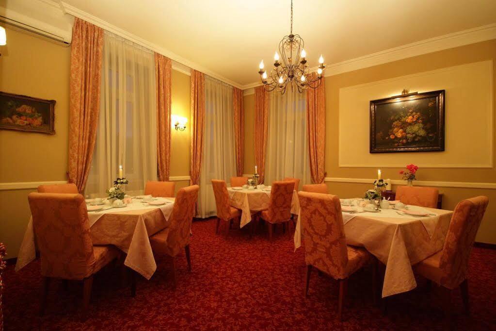 Hotel La Residenza ティミショアラ エクステリア 写真