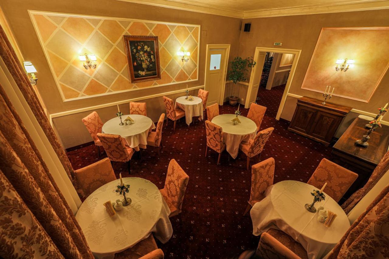 Hotel La Residenza ティミショアラ エクステリア 写真