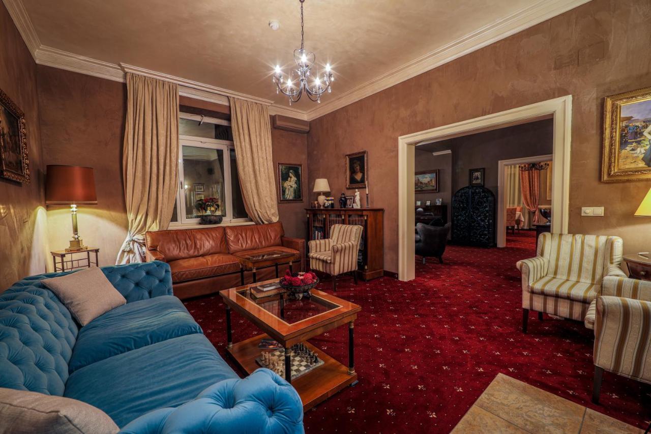 Hotel La Residenza ティミショアラ エクステリア 写真