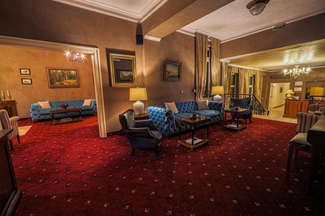 Hotel La Residenza ティミショアラ エクステリア 写真