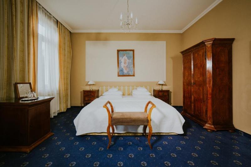 Hotel La Residenza ティミショアラ エクステリア 写真